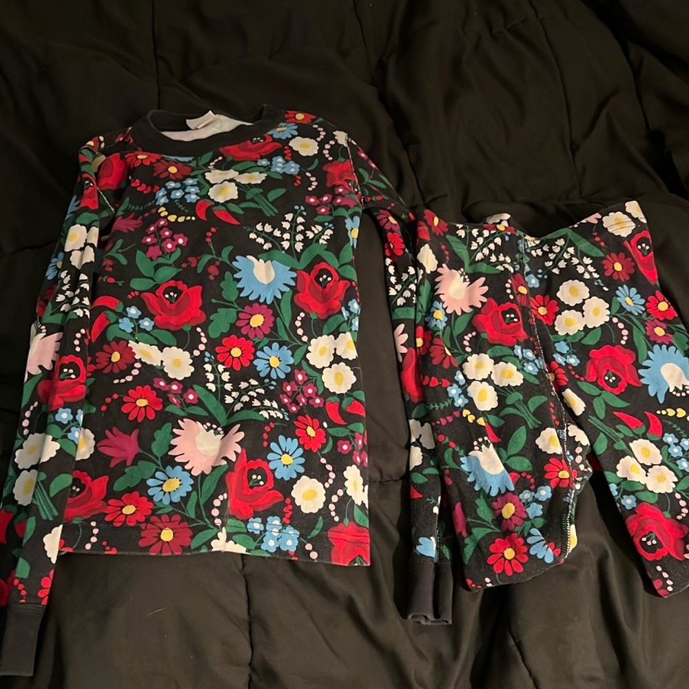 Hanna andersson long sleeve pajama us size 10 floral